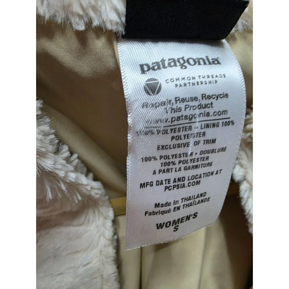 Patagonia Cream Faux Fur Womens Jacket Size‎ S Lined Soft Texture Button Closure